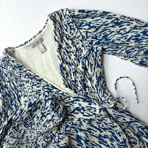 H&M Wrap Over Dress Womens Size XS Crepe Blue Cream Balloon Sleeves Party Spring